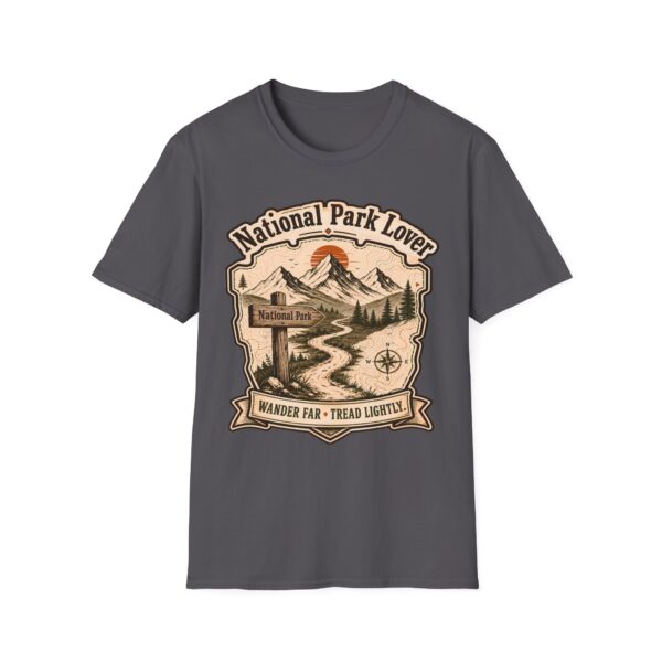 National Park Lover Vintage Mountain Camping Badge T-Shirt