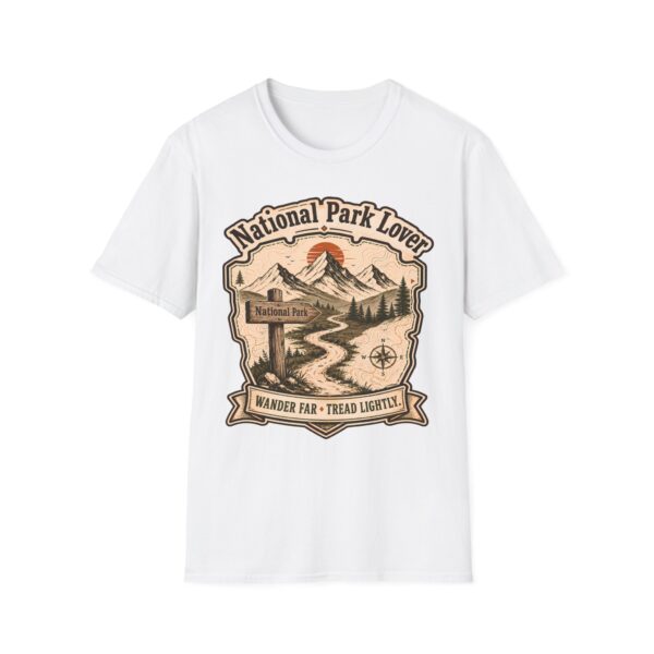 National Park Lover Vintage Mountain Camping Badge T-Shirt