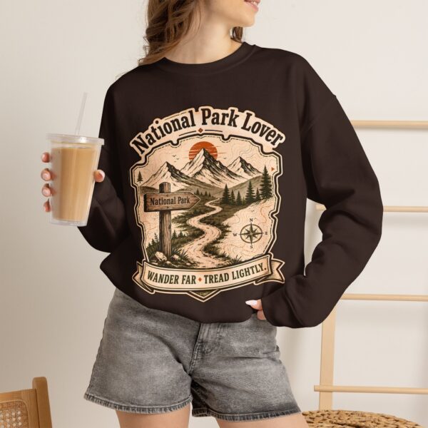 National Park Lover Vintage Hiking Crewneck Sweatshirt