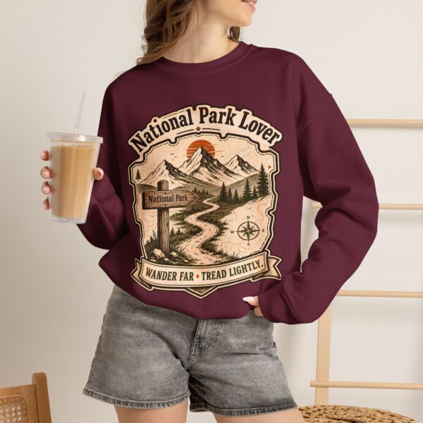 National Park Lover Vintage Hiking Crewneck Sweatshirt