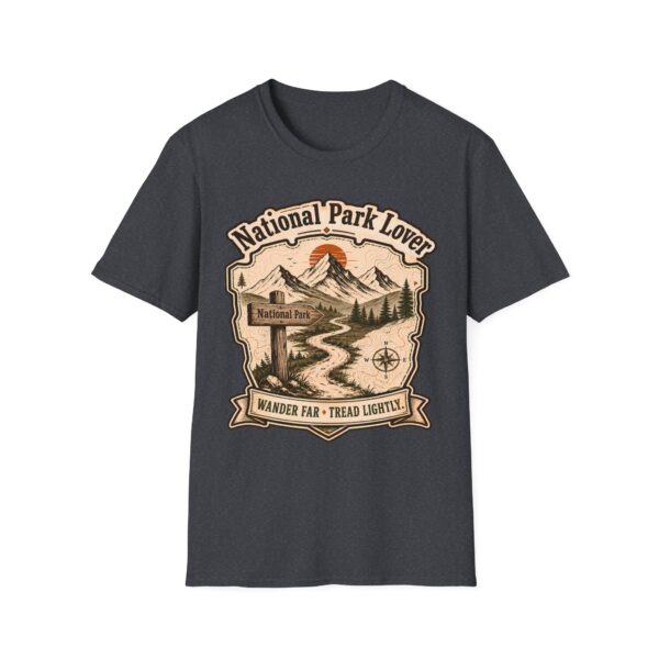 National Park Lover Vintage Mountain Camping Badge T-Shirt
