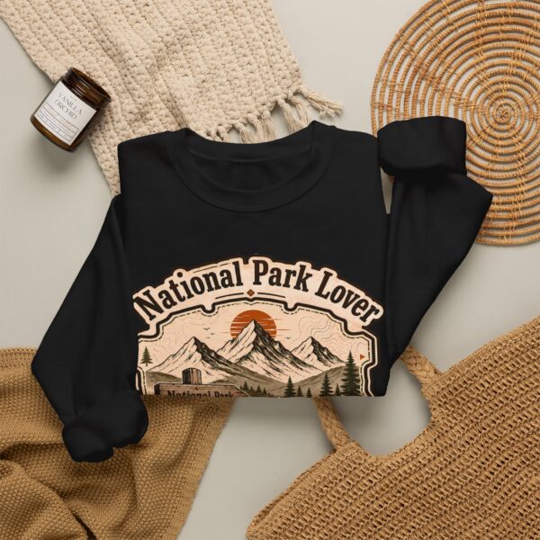 National Park Lover Vintage Hiking Crewneck Sweatshirt