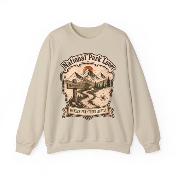 National Park Lover Vintage Hiking Crewneck Sweatshirt
