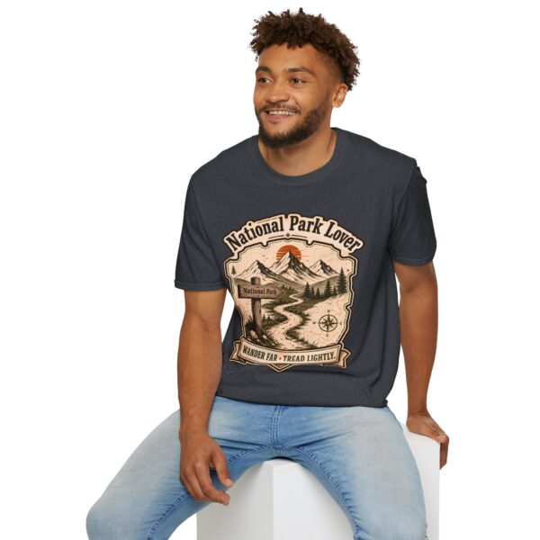 National Park Lover Vintage Mountain Camping Badge T-Shirt