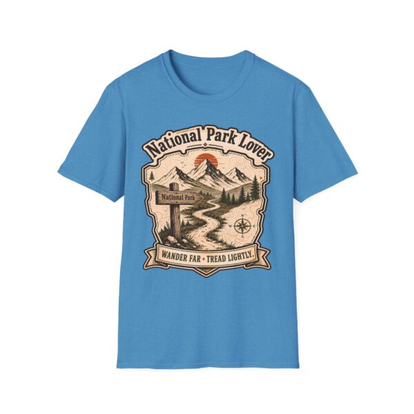 National Park Lover Vintage Mountain Camping Badge T-Shirt