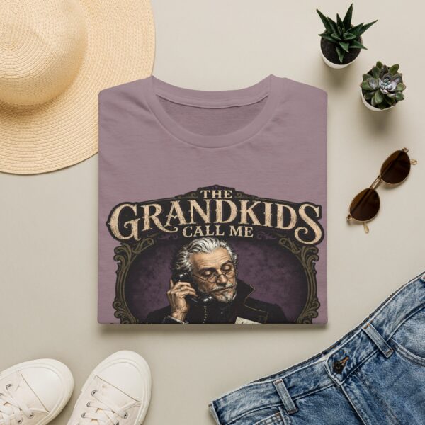 Grandpa T-Shirt — “The Grandkids Call Me When the Monsters Need Advice” Vintage Grandpa Tee