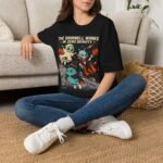 Halloween Alien Crew T‑Shirt — “The Doorbell Works in Zero Gravity” Retro Space Costume Tee