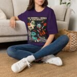 Halloween Alien Crew T‑Shirt — “The Doorbell Works in Zero Gravity” Retro Space Costume Tee