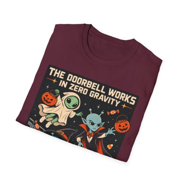 Halloween Alien Crew T‑Shirt — “The Doorbell Works in Zero Gravity” Retro Space Costume Tee