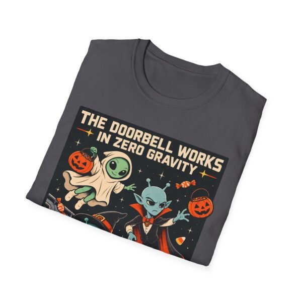 Halloween Alien Crew T‑Shirt — “The Doorbell Works in Zero Gravity” Retro Space Costume Tee